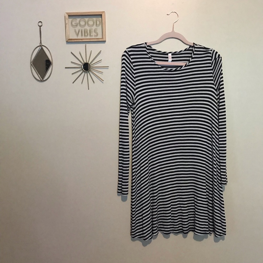 Black and White Striped along Sleeve Dress